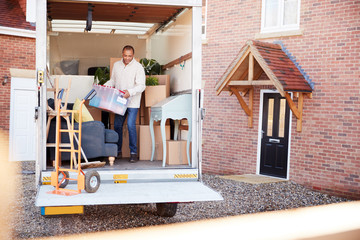 Super Budget Truck Rental For Furniture Delivery